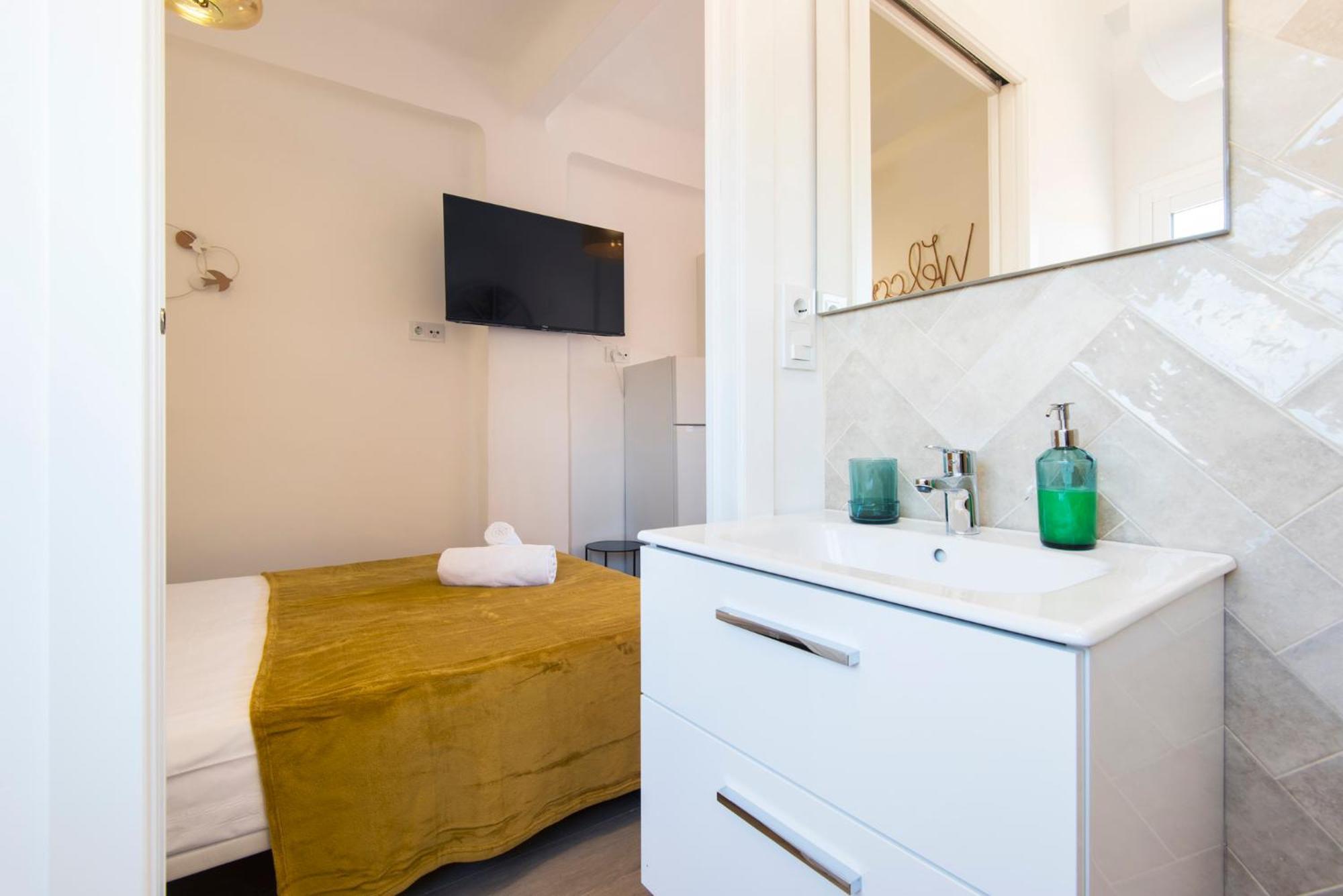 Apartment Malaga Tour Museums Constitucion Square 외부 사진